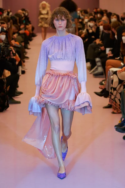 Look 30